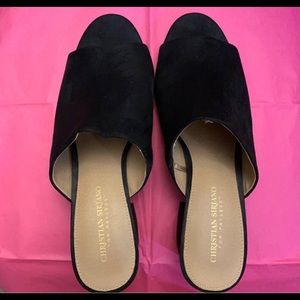 10.5-11 Christian Siriano Women’s Mule Heel’s
